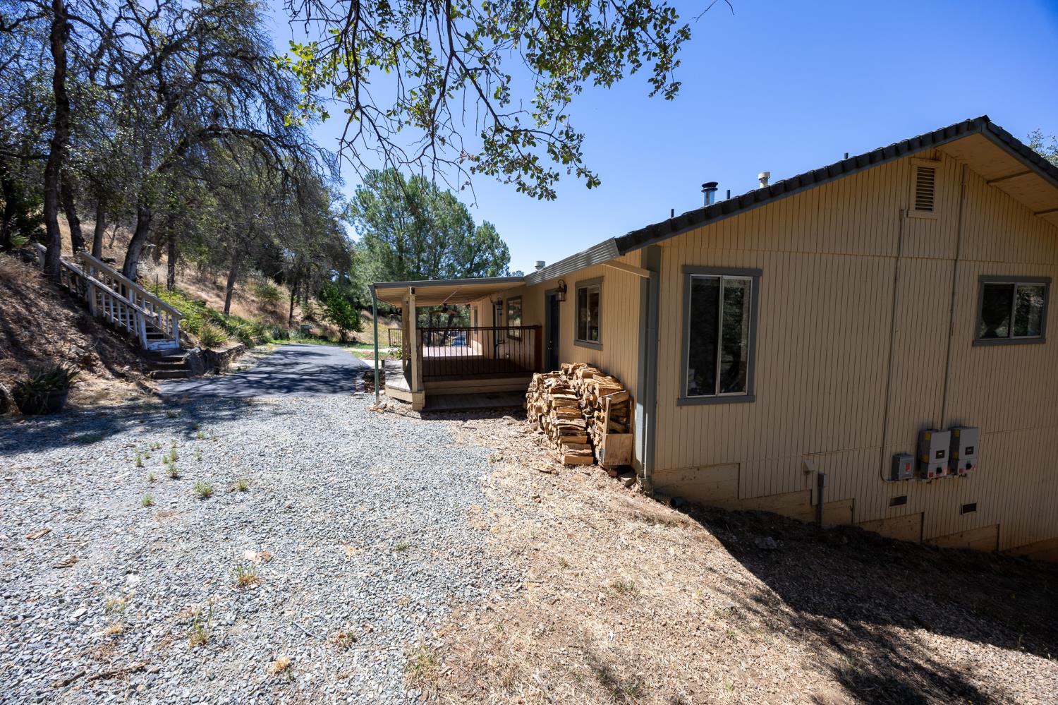 10344 Peardon Road Smartsville, CA 95977 - Photo 6 of 60