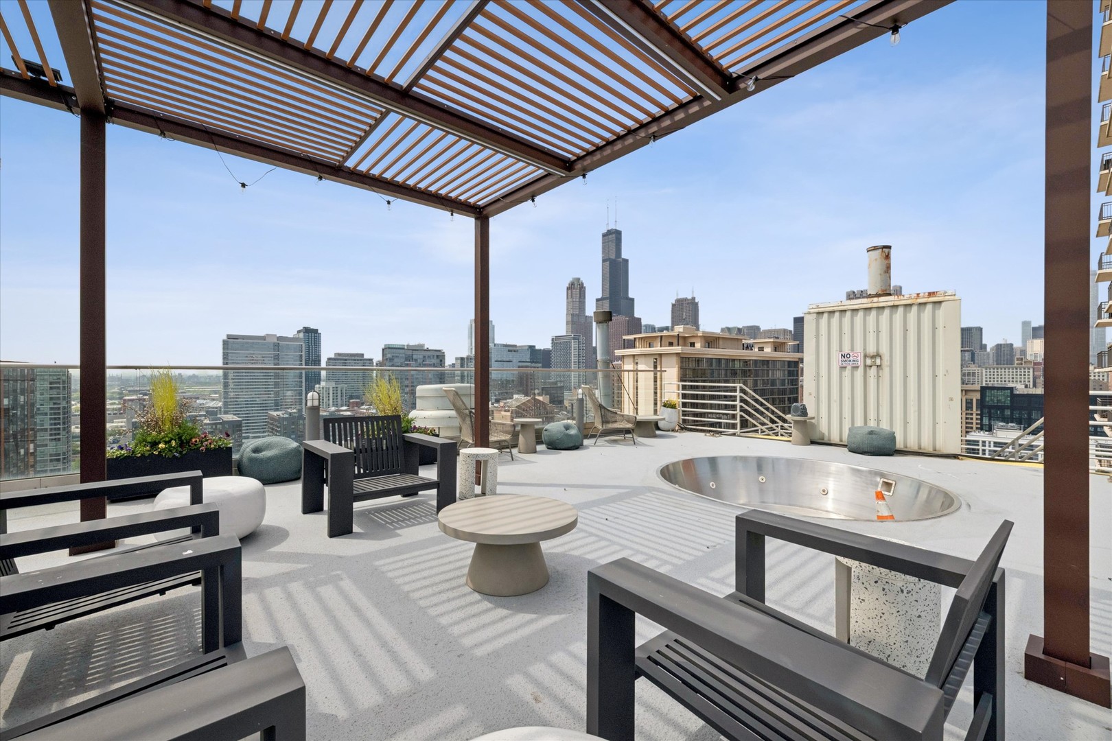 40 East 9th Street, Unit 1616 Chicago, IL 60605 - Photo 27 of 33