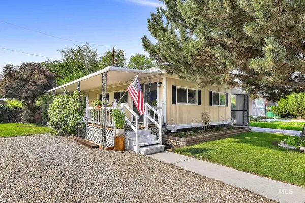 $97,900 | 132 South Young Lane, Eagle, ID 83616