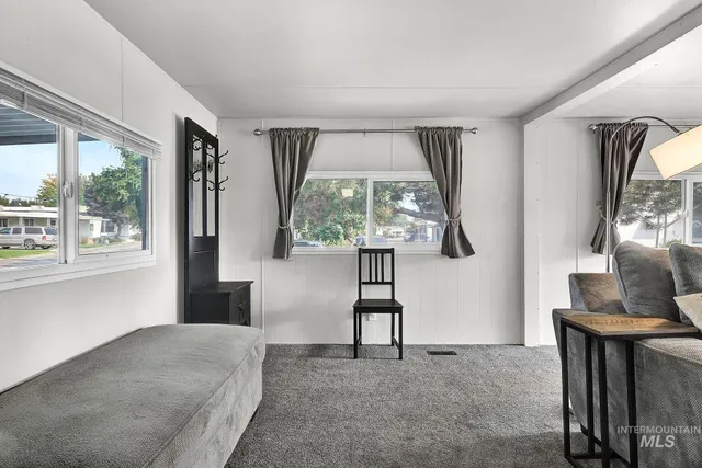 $97,900 | 132 South Young Lane, Eagle, ID 83616