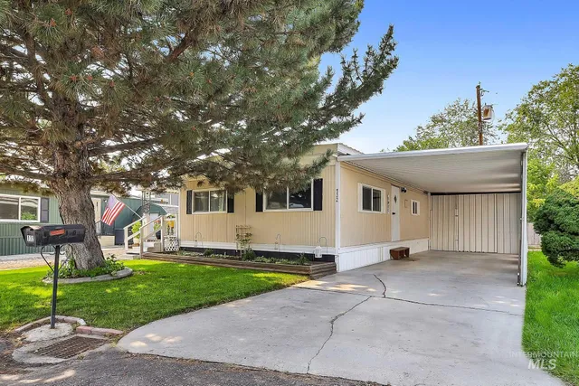 $97,900 | 132 South Young Lane, Eagle, ID 83616