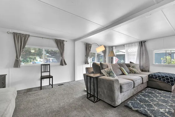 $97,900 | 132 South Young Lane, Eagle, ID 83616