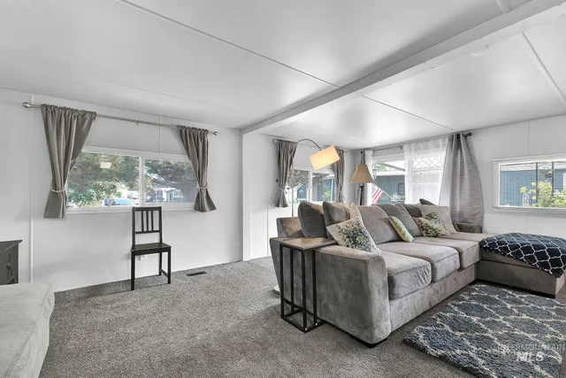 $97,900 | 132 South Young Lane, Eagle, ID 83616