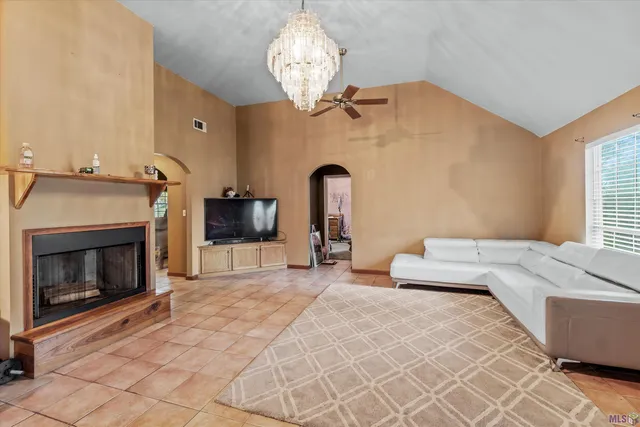 $200,000 | 3035 Highway 78, Livonia, LA 70755