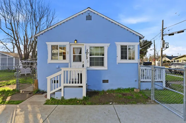$340,000 | 4408 11th Avenue, Sacramento, CA 95820