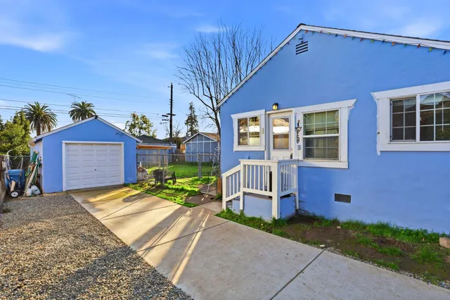 $340,000 | 4408 11th Avenue, Sacramento, CA 95820