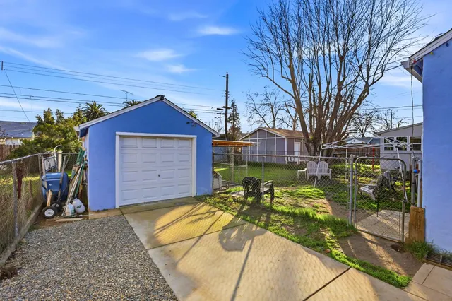 $340,000 | 4408 11th Avenue, Sacramento, CA 95820