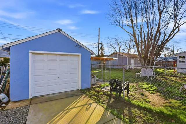 $340,000 | 4408 11th Avenue, Sacramento, CA 95820