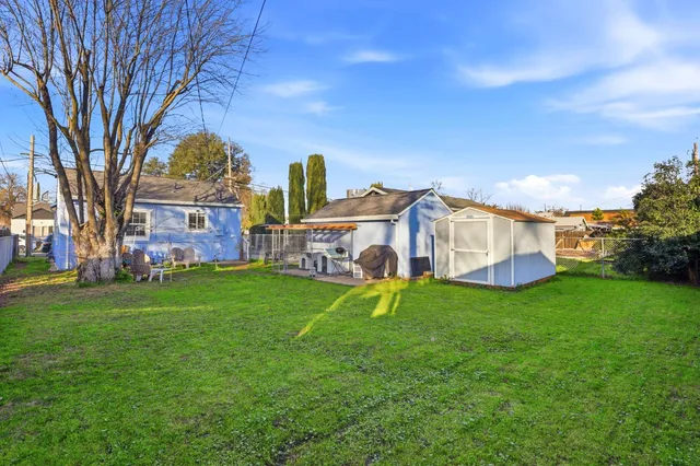 $340,000 | 4408 11th Avenue, Sacramento, CA 95820