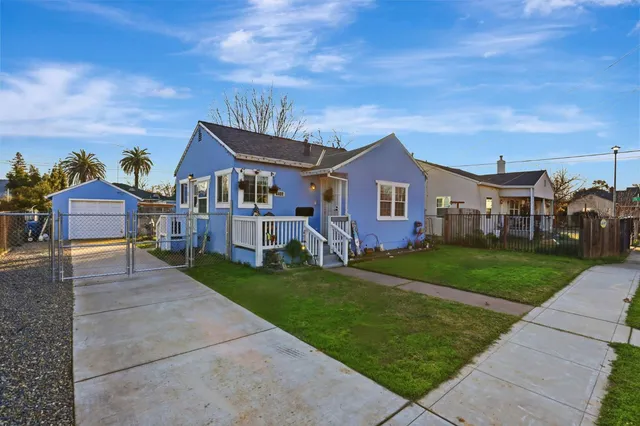 $340,000 | 4408 11th Avenue, Sacramento, CA 95820