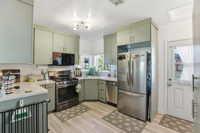 $340,000 | 4408 11th Avenue, Sacramento, CA 95820