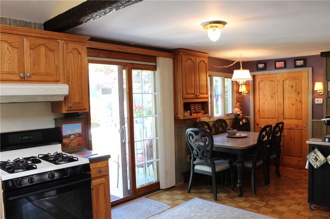 32 Reed Street Tiverton, RI 02878 - Photo 8 of 24