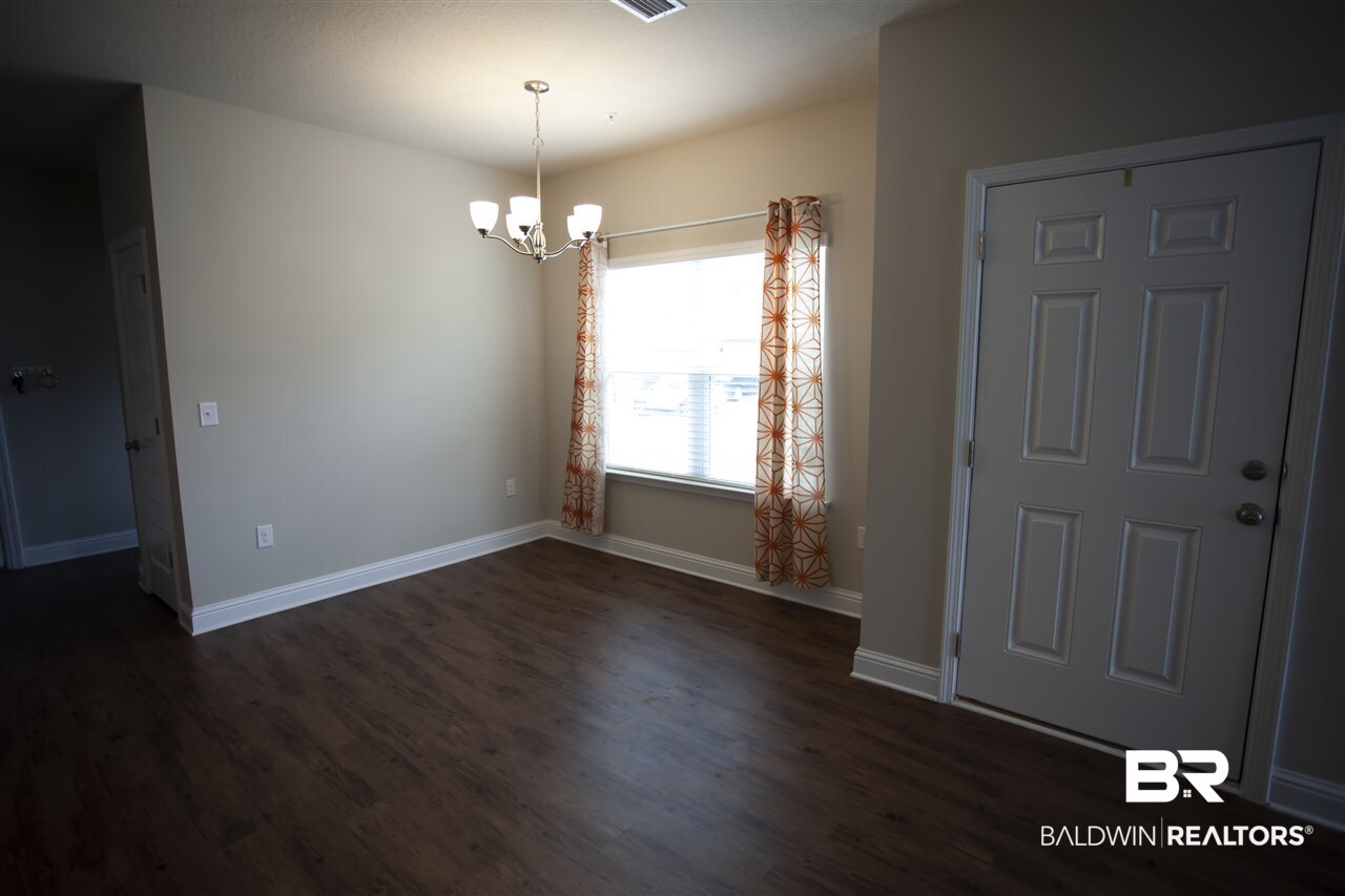 31172 C Thicket Way Daphne, AL 36527 - Photo 10 of 26 Dining Room