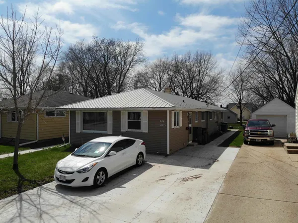 $254,900 | 744 Warsaw Street, Menasha, WI 54952