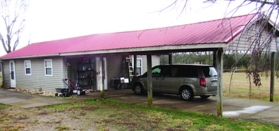 1850 Phillips Road Lebanon, TN 37087 - Photo 4 of 7 a front view of a house with a yard