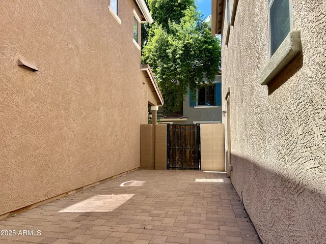 $2,195 | 3853 East Santa Fe Lane, Gilbert, AZ 85297