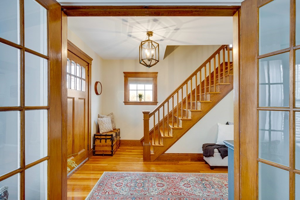 7 Lincoln Road Woburn, MA 01801 - Photo 5 of 33 Gallery Image 5
