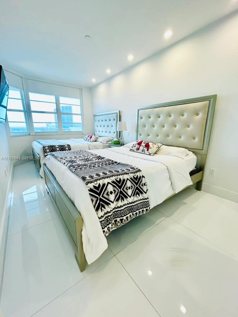 100 Lincoln Road, Unit 1645 Miami Beach, FL 33139 - Photo 6 of 13 Gallery Image 6