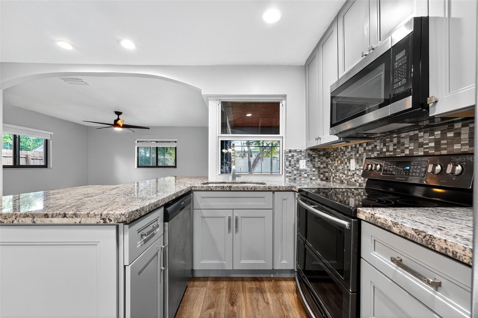 264 Northwest 79th Avenue Margate, FL 33063 - Photo 15 of 37 Photo 15