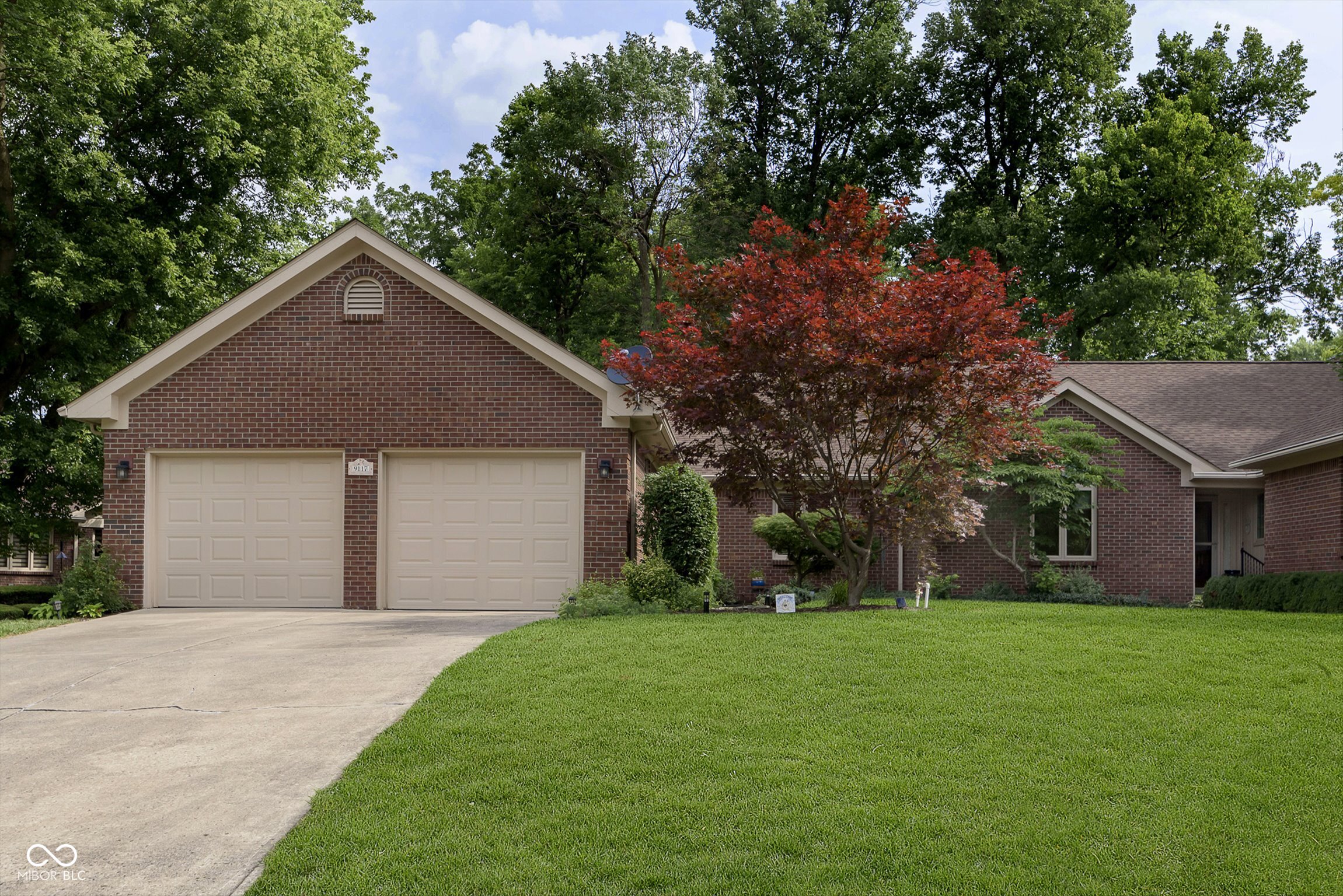 9117 West Point Drive Indianapolis, IN 46268 - Photo 1 of 28