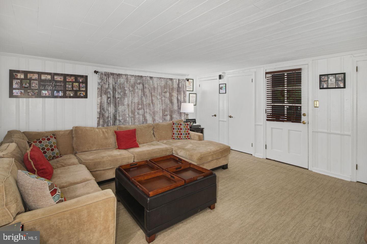 112 Berkeley Road Glenside, PA 19038 - Photo 17 of 33 Family Room