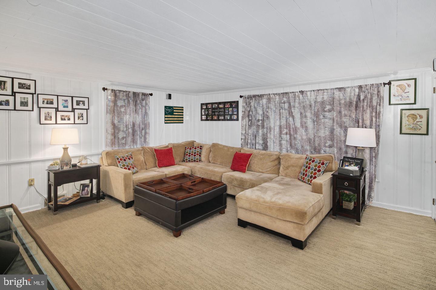 112 Berkeley Road Glenside, PA 19038 - Photo 18 of 33 Family Room