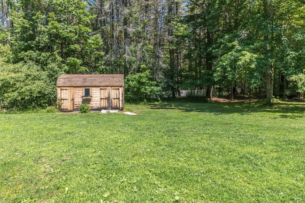 39 Brooks Road Winchendon, MA 01475 - Photo 17 of 21 Gallery Image 17