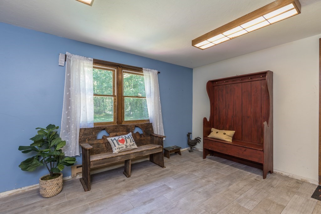 39 Brooks Road Winchendon, MA 01475 - Photo 8 of 21 Gallery Image 8