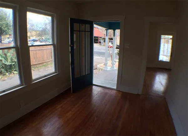 $2,850 | 2904 West Avenue, Austin, TX 78705