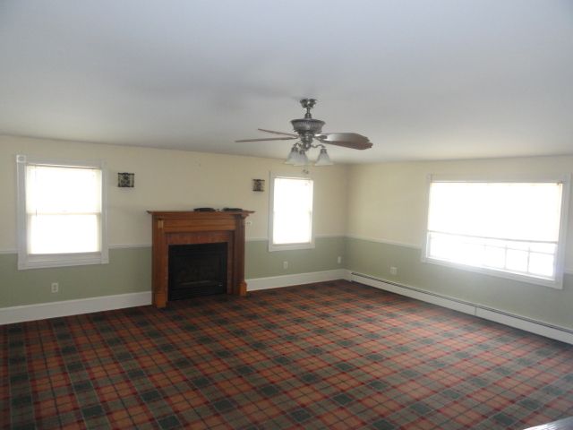 228 North Fremont Street Romeo, MI 48065 - Photo 7 of 18 31092222-6.JPG