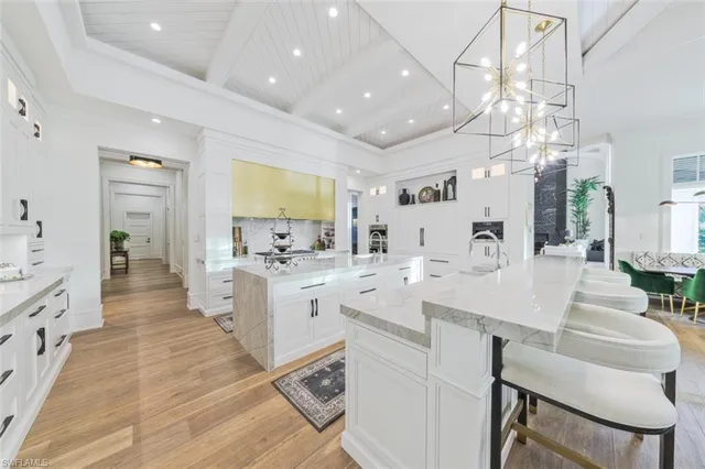 $11,750,000 | 185 Cajeput Drive, Naples, FL 34108