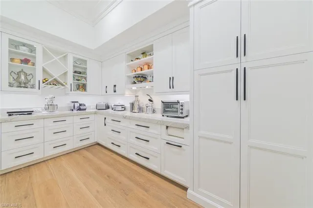 $11,750,000 | 185 Cajeput Drive, Naples, FL 34108