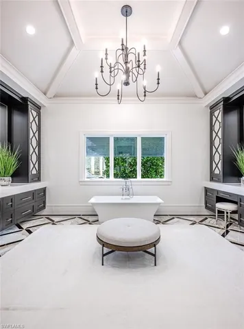 $11,750,000 | 185 Cajeput Drive, Naples, FL 34108