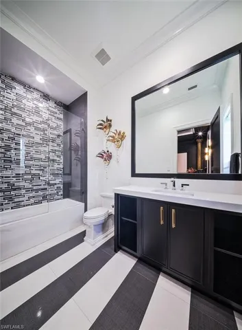 $11,750,000 | 185 Cajeput Drive, Naples, FL 34108