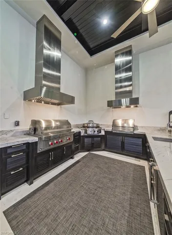 $11,750,000 | 185 Cajeput Drive, Naples, FL 34108