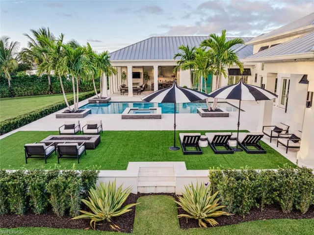 $11,750,000 | 185 Cajeput Drive, Naples, FL 34108