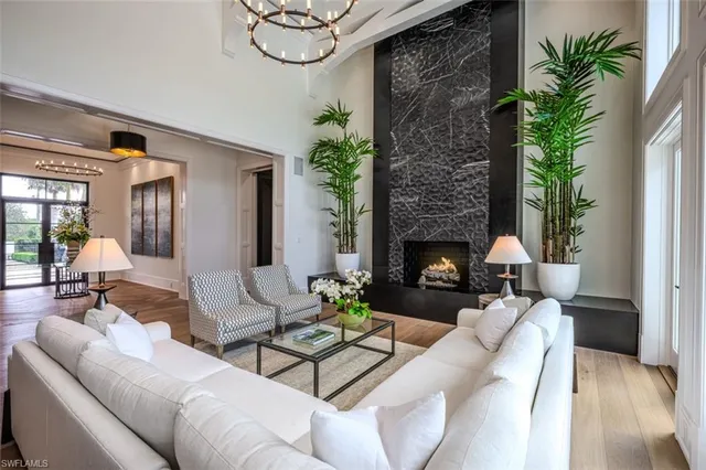 $11,750,000 | 185 Cajeput Drive, Naples, FL 34108