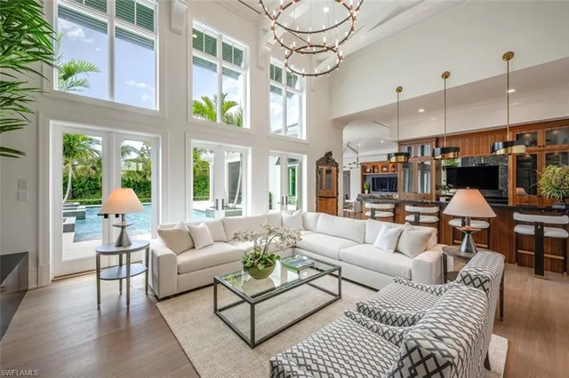 $11,750,000 | 185 Cajeput Drive, Naples, FL 34108