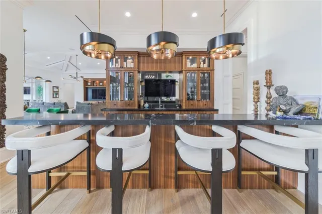 $11,750,000 | 185 Cajeput Drive, Naples, FL 34108