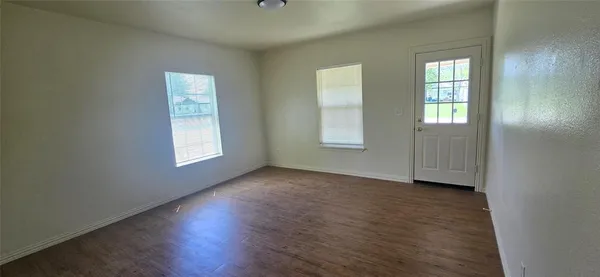 $200,000 | 800 North 4th Street, Sanger, TX 76266