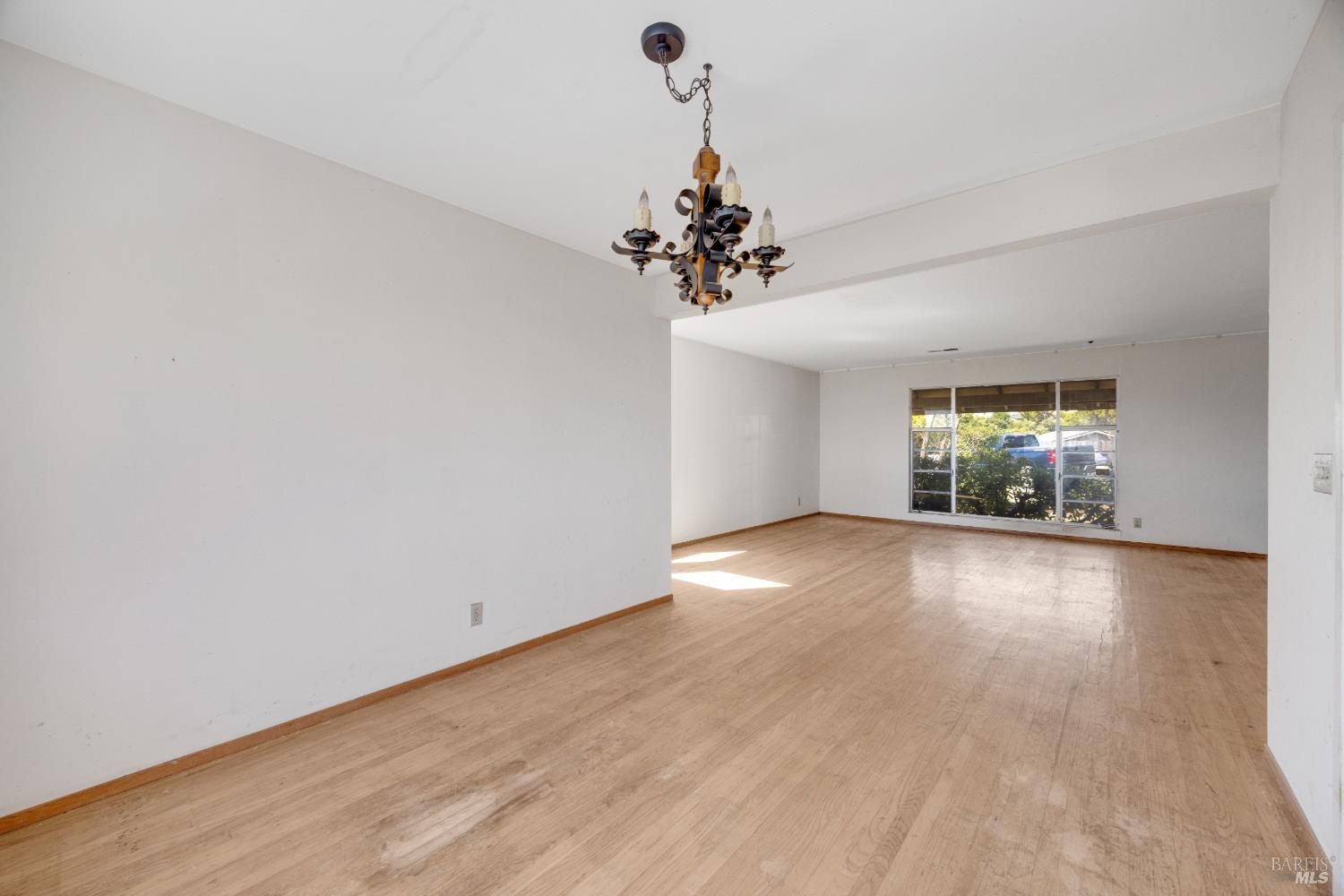 24 Corte Miguel San Rafael, CA 94903 - Photo 18 of 63 Gallery Image 18