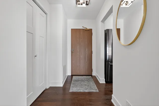 $280,000 | 711 South River Road, Unit 617, Des Plaines, IL 60016