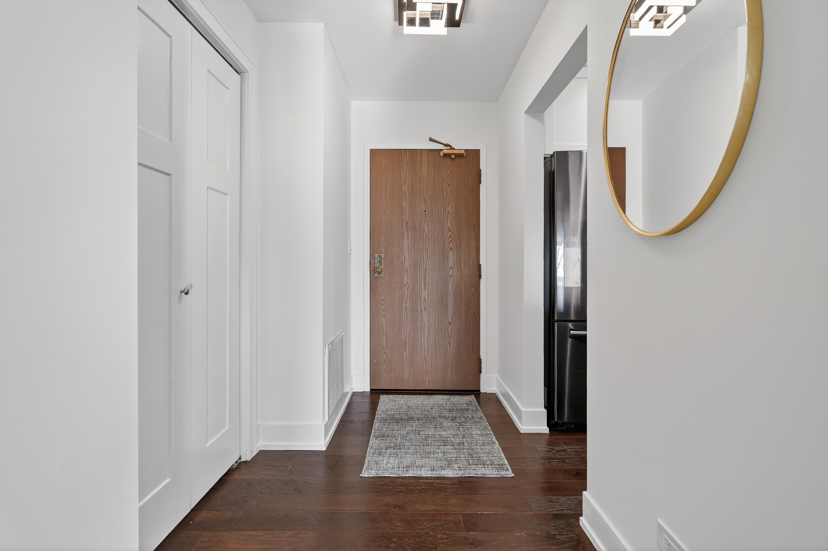 711 South River Road, Unit 617 Des Plaines, IL 60016 - Photo 3 of 26