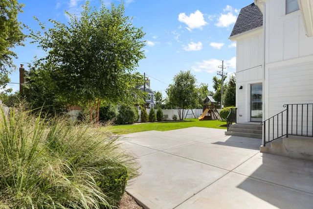 $2,299,000 | 469 South Sunnyside Avenue, Elmhurst, IL 60126