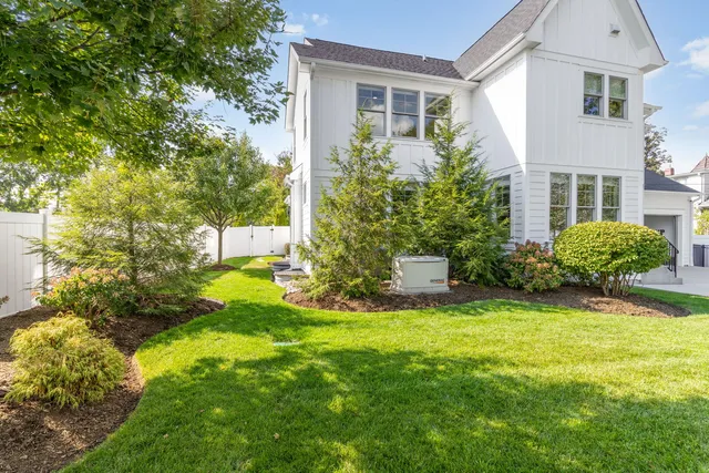 $2,299,000 | 469 South Sunnyside Avenue, Elmhurst, IL 60126