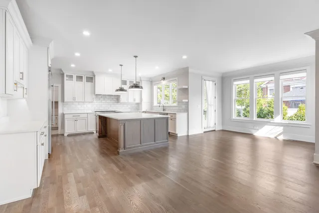 $2,299,000 | 469 South Sunnyside Avenue, Elmhurst, IL 60126