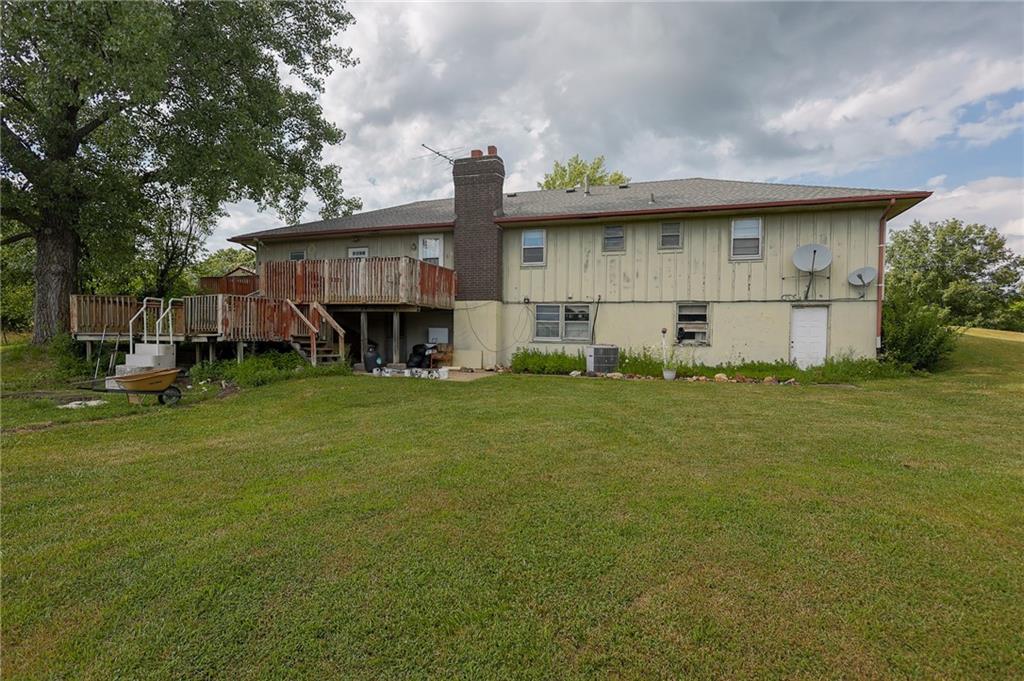 13137 Norris Road Rayville, MO 64084 - Photo 3 of 18