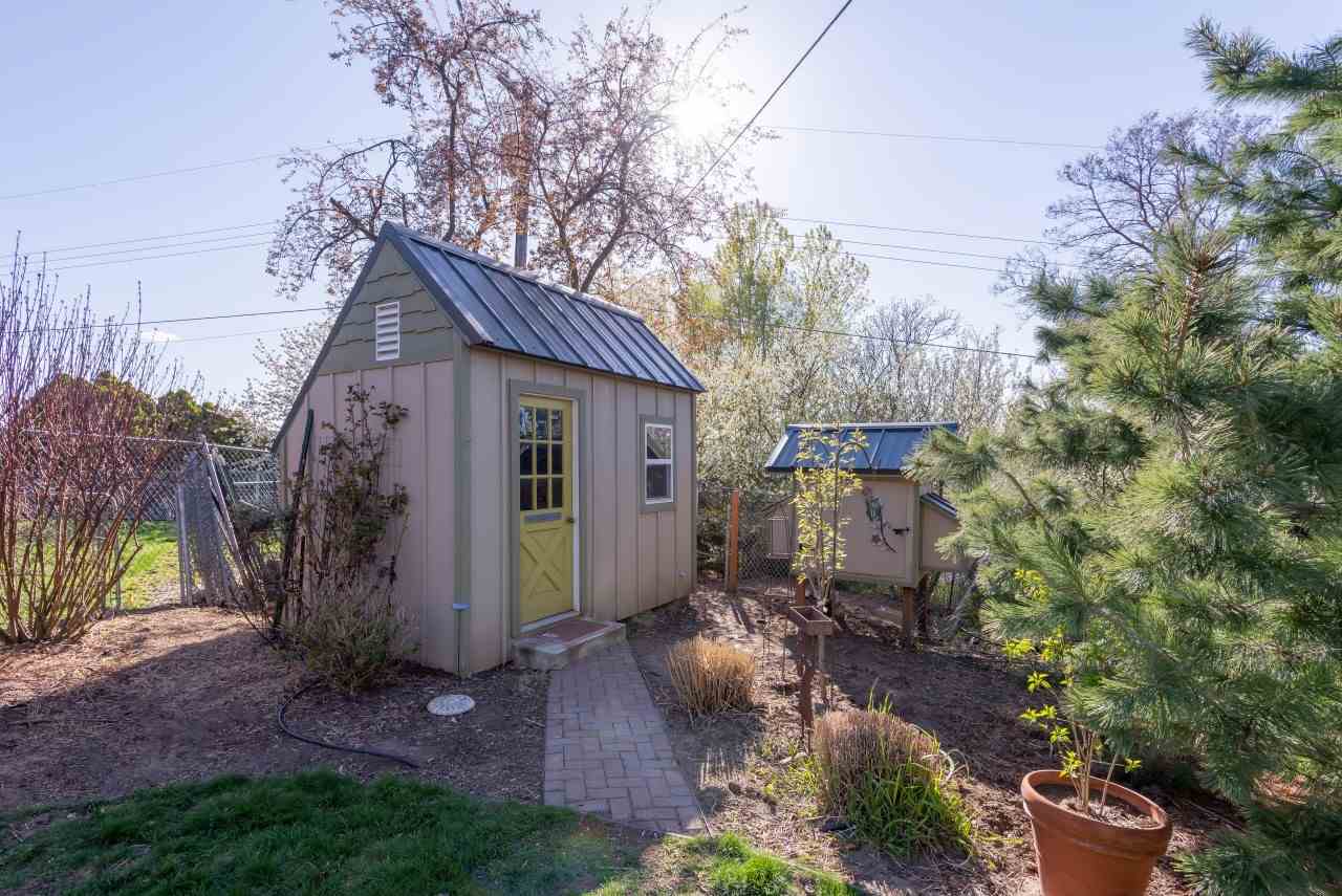 5520 South Custer Road Spokane, WA 99223 - Photo 19 of 20