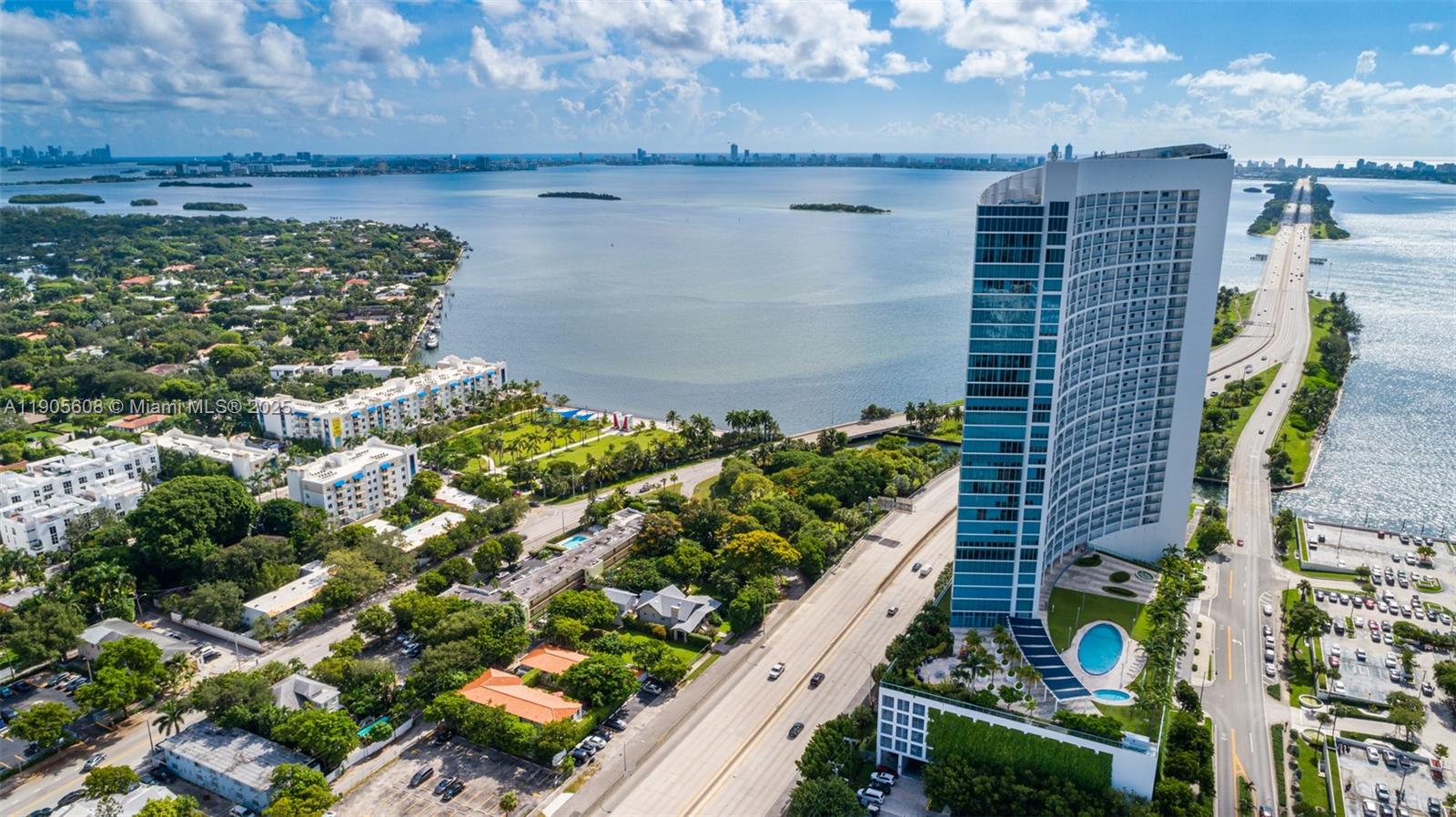 601 Northeast 36th Street, Unit 2304 Miami, FL 33137 - Photo 38 of 40 a city view