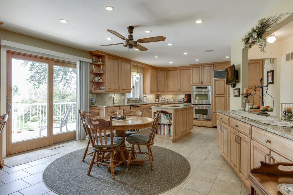 2700 Shadywood Road Orono, MN 55331 - Photo 15 of 29